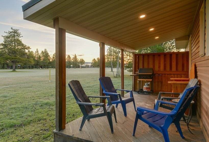 Quiet Island Park Family Home Near Yellowstone!