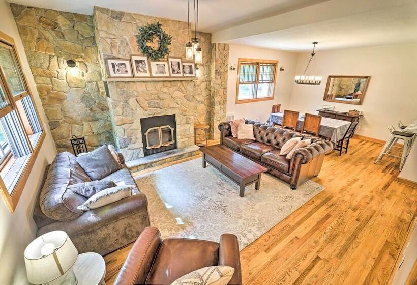 Quiet Long Pond Home On 1 Acre W/ Deck & Patio!