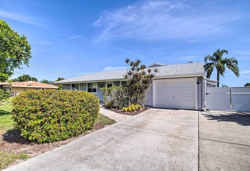 Pet Friendly Sebastian Home On Lake; Golf Nearby