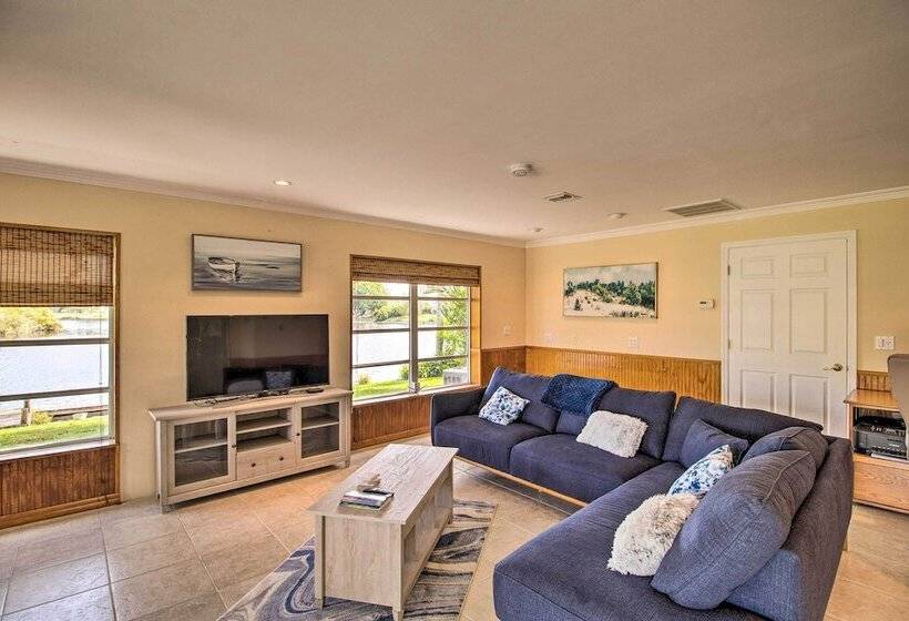 Pet Friendly Sebastian Home On Lake; Golf Nearby
