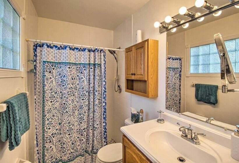 Pet Friendly Sebastian Home On Lake; Golf Nearby