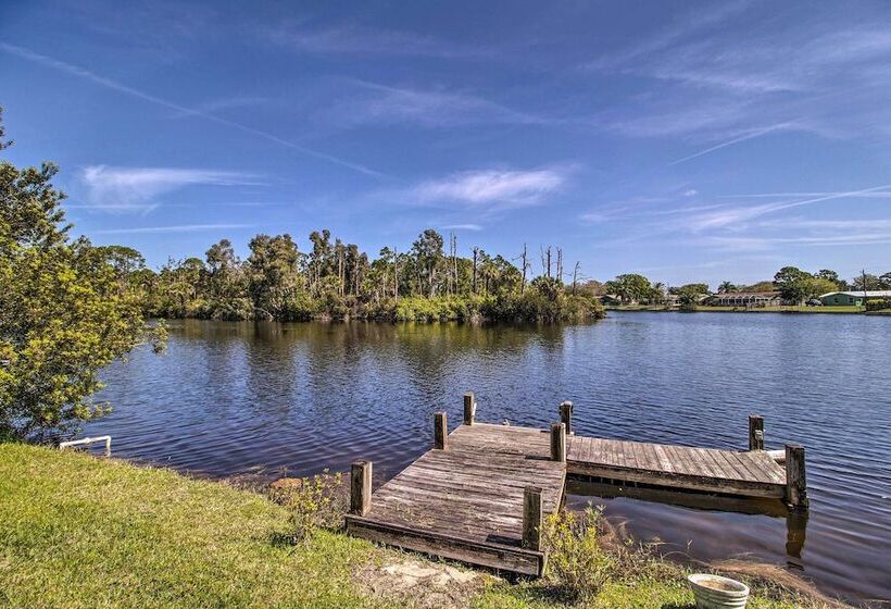 Pet Friendly Sebastian Home On Lake; Golf Nearby