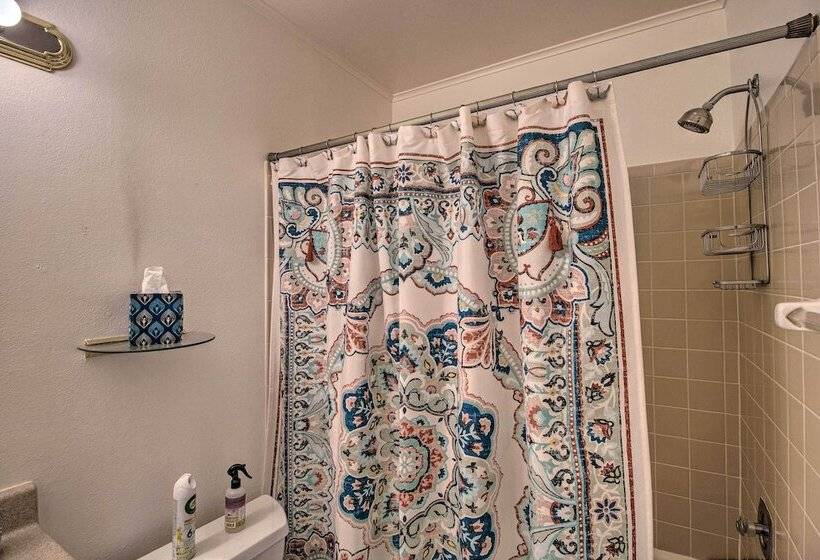 Pet Friendly Sebastian Home On Lake; Golf Nearby