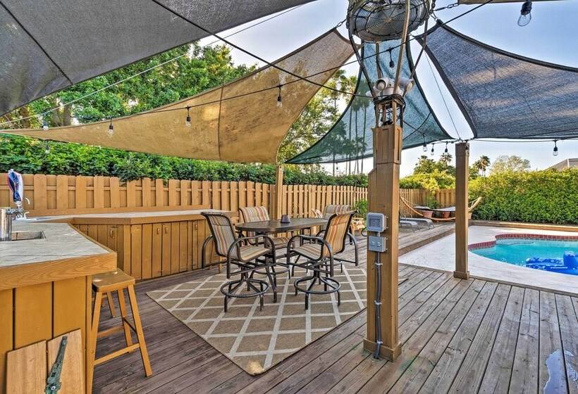 Bradenton Retreat W/ Backyard Oasis: Near Beach!