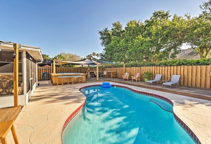 Bradenton Retreat W/ Backyard Oasis: Near Beach!