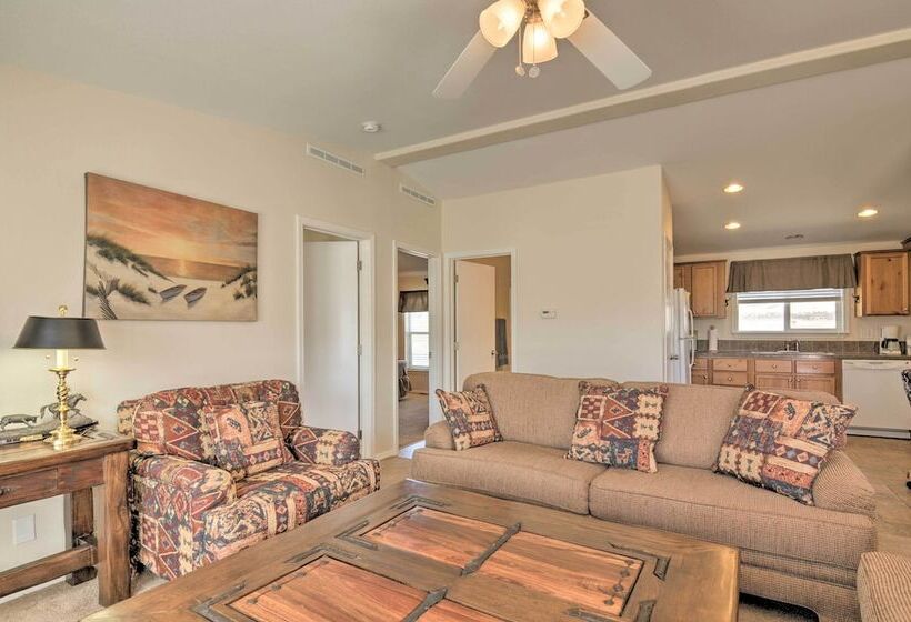 Ranch House In Boulder! Gateway To Nearby Parks!