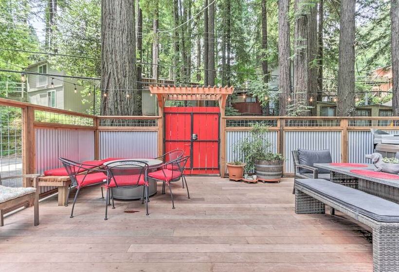 Redwoods Cabin W/ Hot Tub: Walk To Russian River!