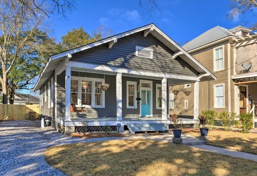 Renovated Historic Home W/ Yard: 2 Mi To Dtwn