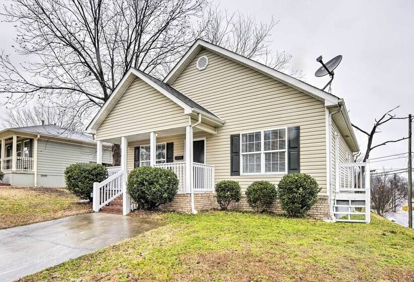 Renovated Raleigh Home 1/2 Mi To Downtown!