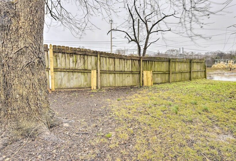 Renovated Raleigh Home 1/2 Mi To Downtown!