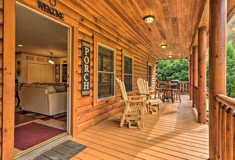 Riverfront Hideaway W/ Mtn Views In Marshall!