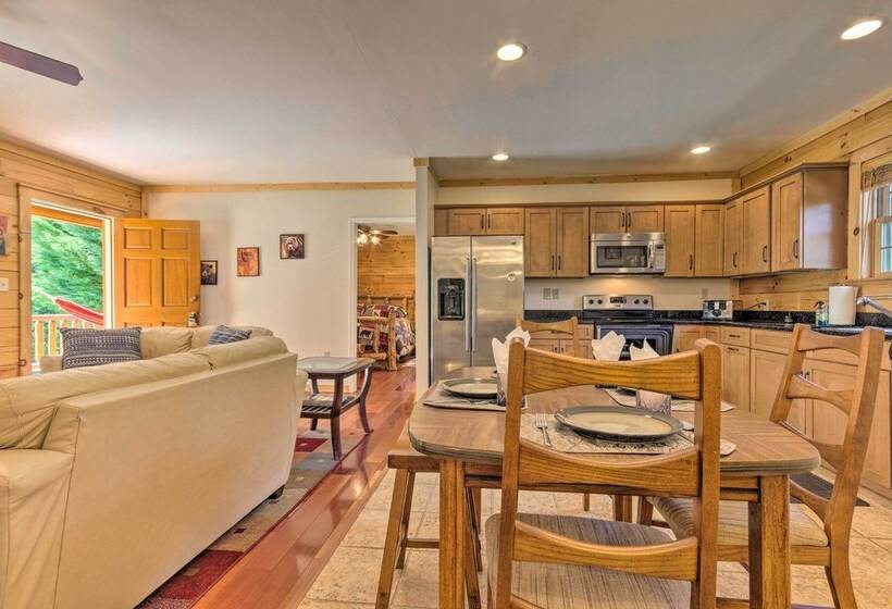 Riverfront Hideaway W/ Mtn Views In Marshall!