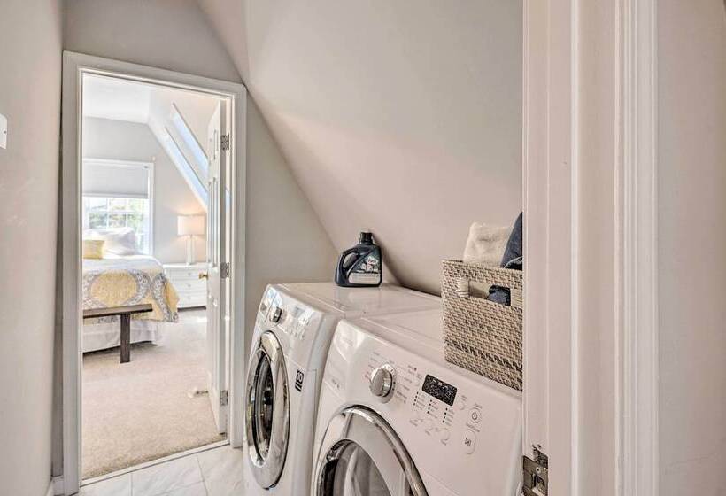 Riverfront Retreat On 4 Acres W/ Private Dock