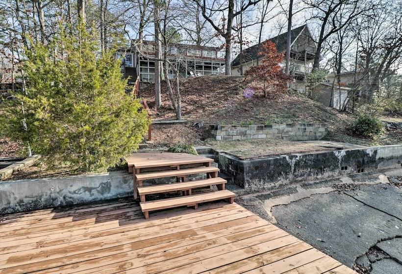 Riverfront Deck + Fire Pit: Hot Springs Retreat!