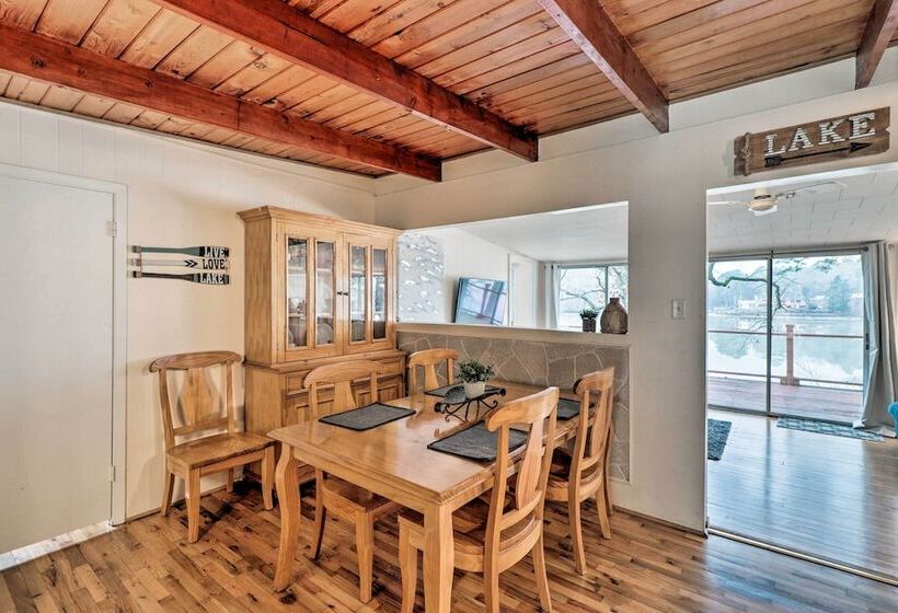 Riverfront Deck + Fire Pit: Hot Springs Retreat!