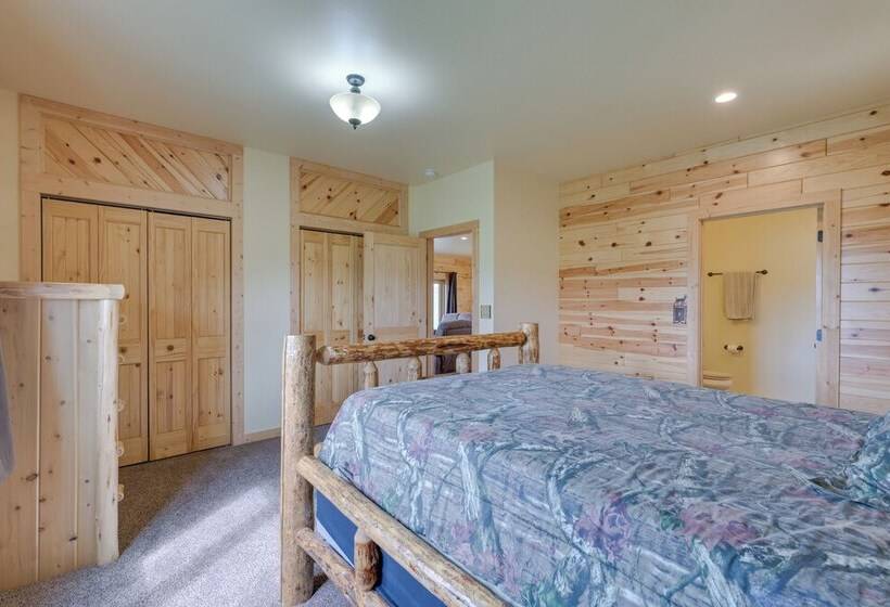 Rural Divide Cabin W/ Mountain Views!