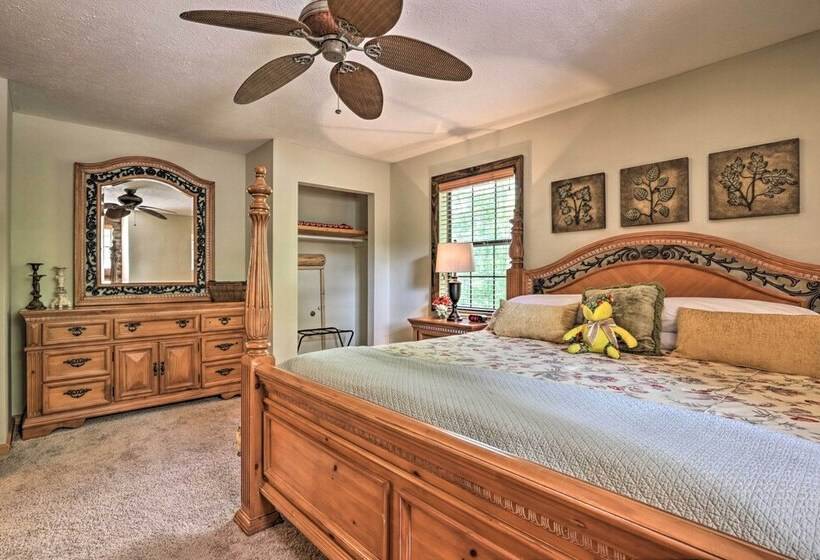 Mtn View Cabin W/ Hot Tub In Sevierville!