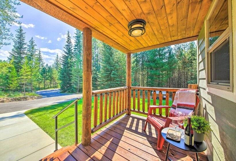 Rustic Chic Woodland Hideaway W/ Hot Tub!