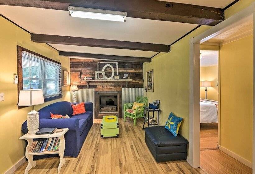 Rustic Hideaway W/ Fire Pit < 1 Mi To River!
