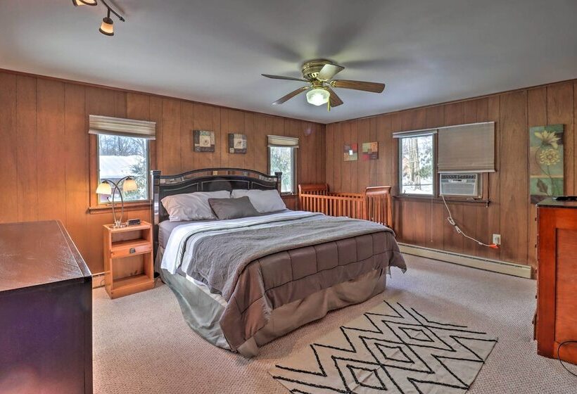 Walk To Lake Harmony: Home W/ Hot Tub & Fire Pit