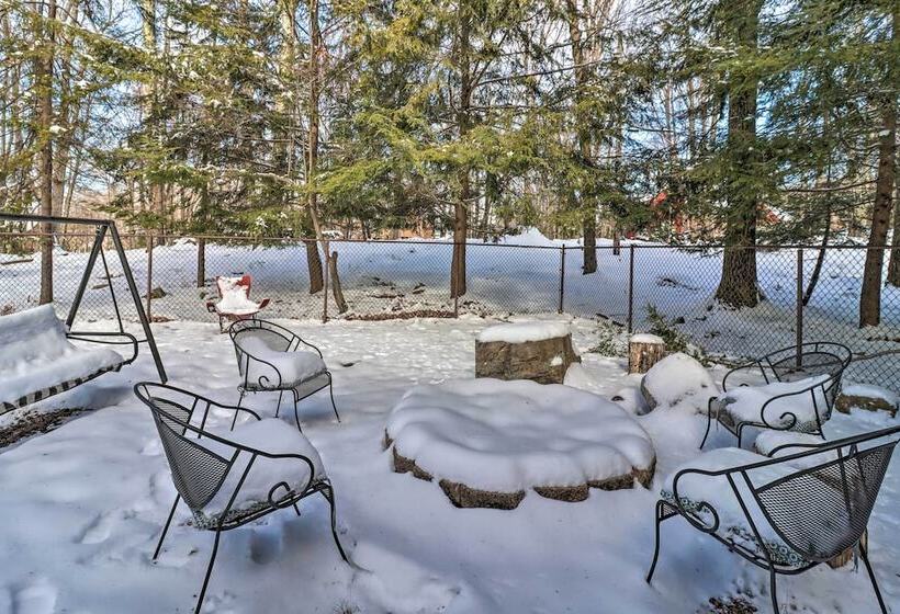 Walk To Lake Harmony: Home W/ Hot Tub & Fire Pit
