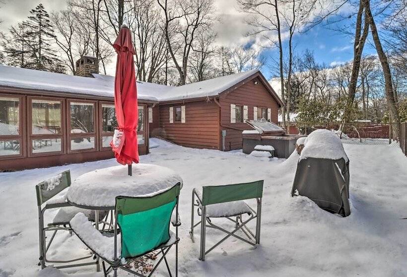 Walk To Lake Harmony: Home W/ Hot Tub & Fire Pit