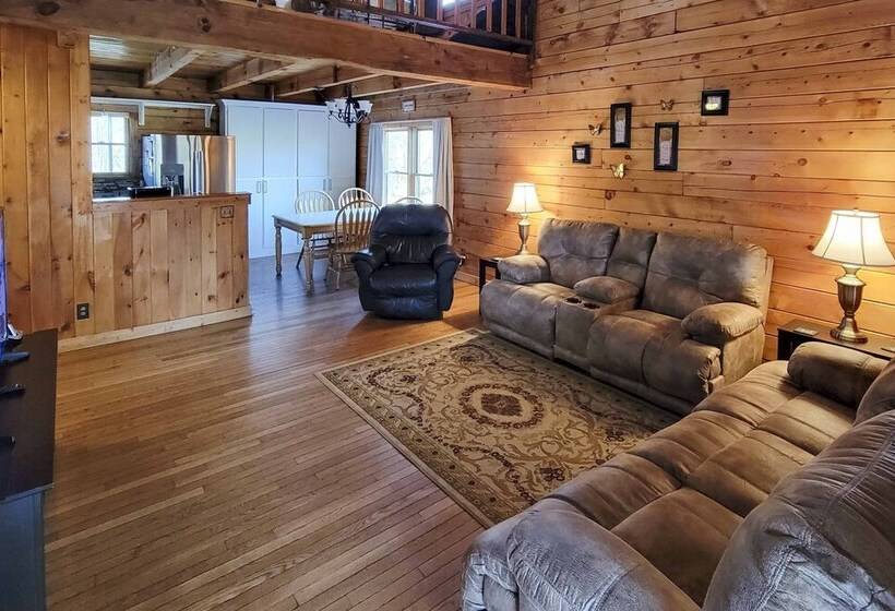 Rustic Cabin W/ Screened Deck: 8 Mi To Dollywood