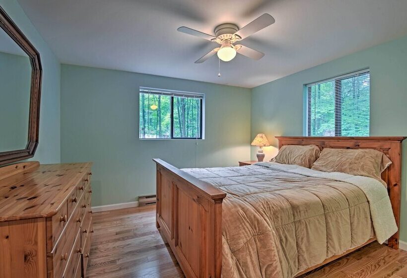 Deck & Fire Pit: Pocono Lake Home Near Skiing!