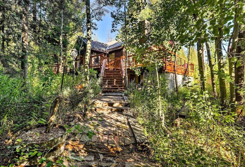 Rustic Riverfront Truckee Cabin W/ Gas Grill!