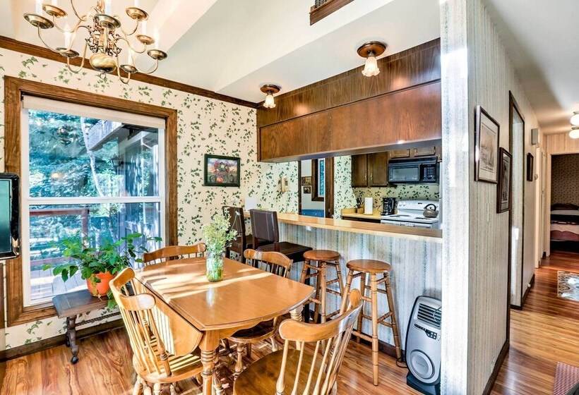 Rustic Riverfront Truckee Cabin W/ Gas Grill!