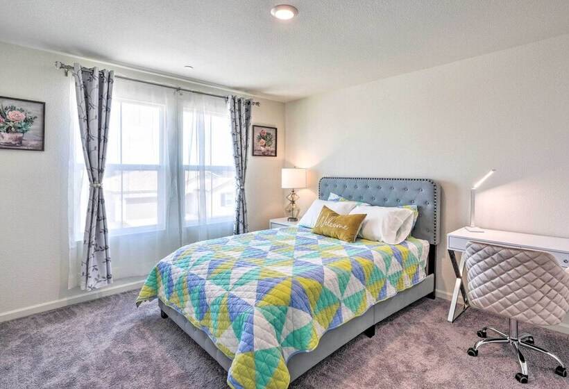 Sacramento Retreat W/ Yard ~ 13 Mi To Dtwn!