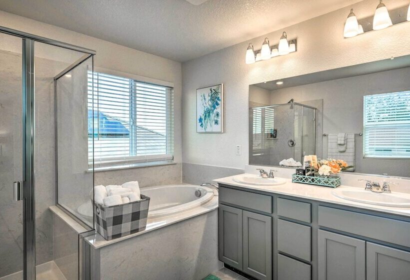 Sacramento Retreat W/ Yard ~ 13 Mi To Dtwn!