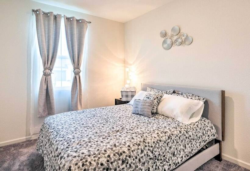 Sacramento Retreat W/ Yard ~ 13 Mi To Dtwn!