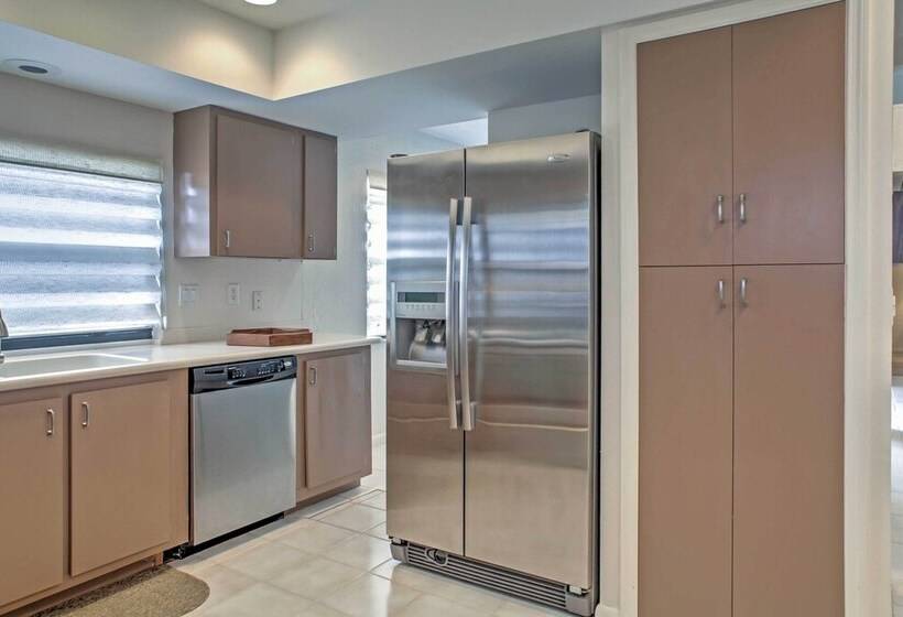 Sand Dollar  Jenson Beach Home W/ Pool Access!