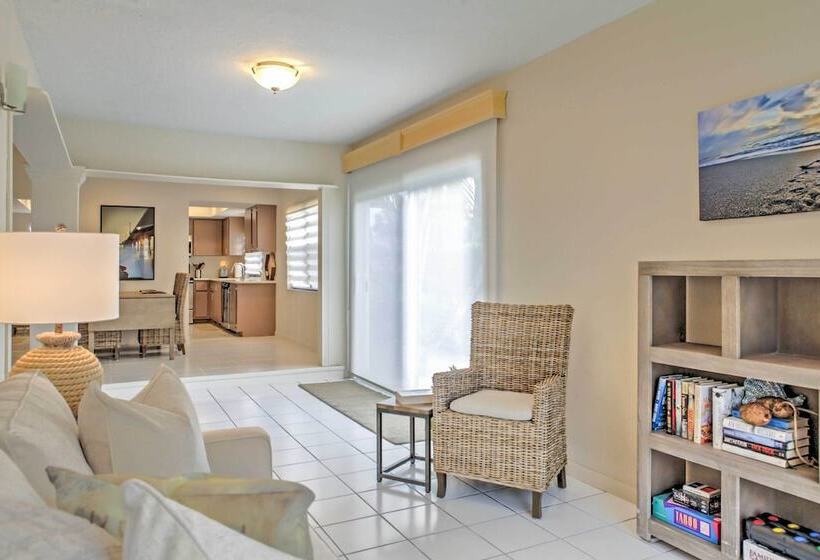 Sand Dollar  Jenson Beach Home W/ Pool Access!