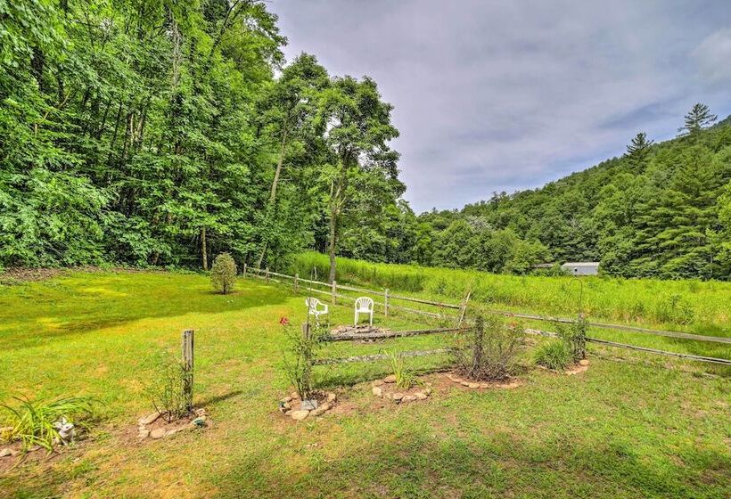 Scenic Creekside Cabin W/ Wraparound Porch!