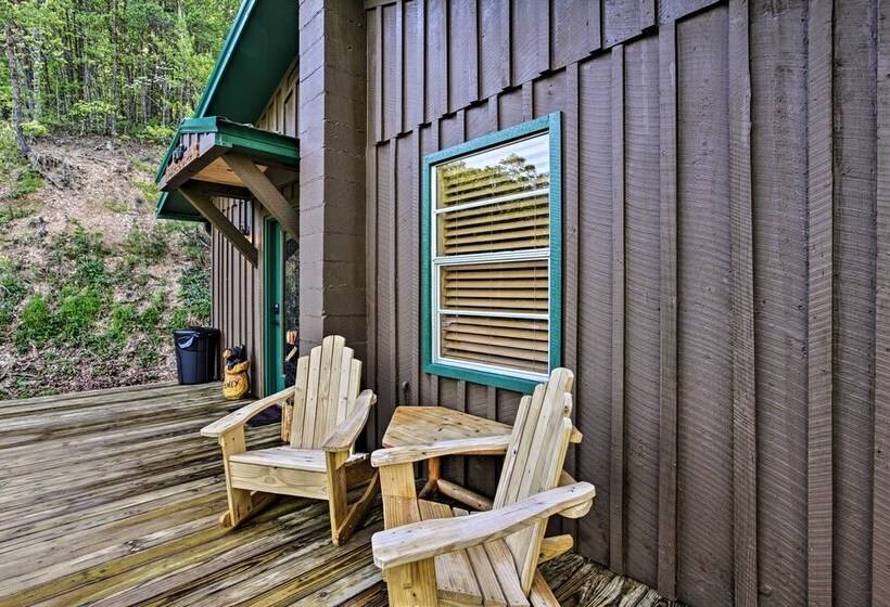 Secluded Cabin W/ Hot Tub, 3 Mi To Pigeon Forge!