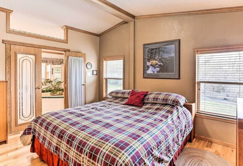 Hermosa Home W/ Deck: 2 Mi To Custer State Park!