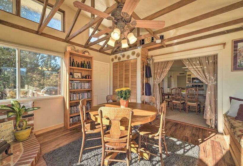 Secluded Mountain Hideaway < 8 Miles To Bass Lake!