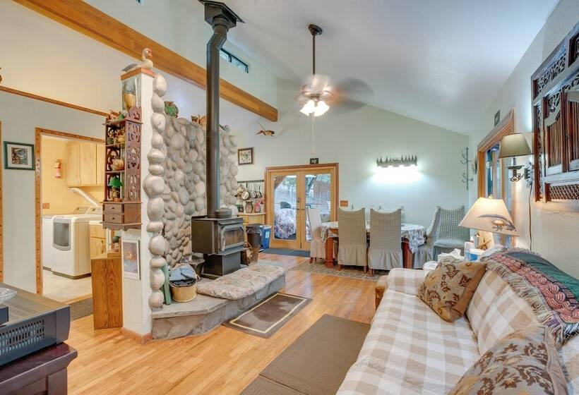 Secluded Placerville Cabin W/ Deck: Walk To River!