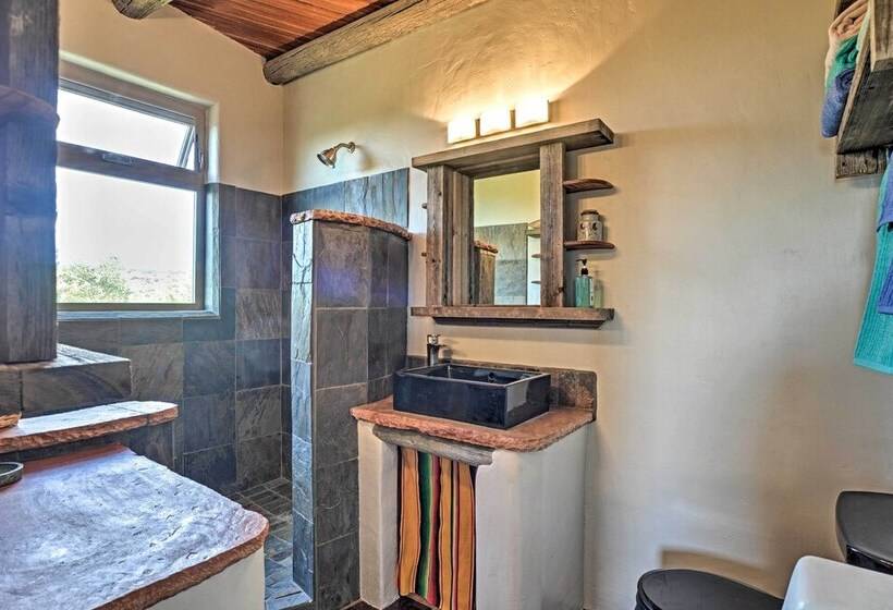 Secluded San Ysidro House W/ Desert Views!