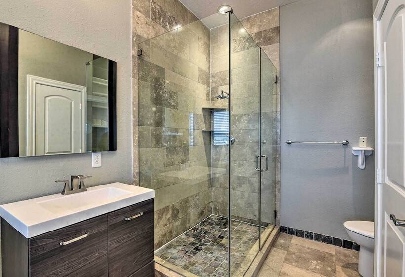 Secluded Seabrook Waterfront Home W/ Patio!