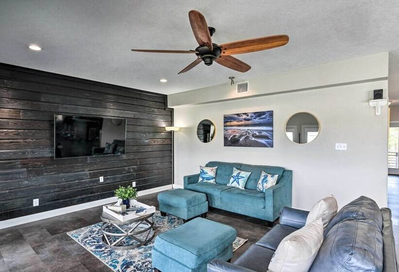 Secluded Seabrook Waterfront Home W/ Patio!