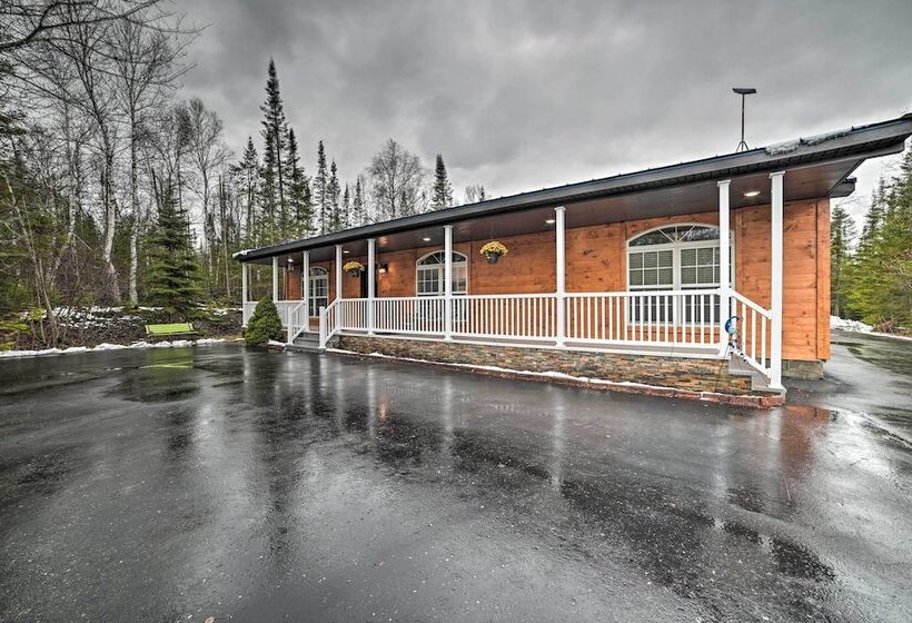 Serene Presque Isle Harbor Home On Sunrise Side!