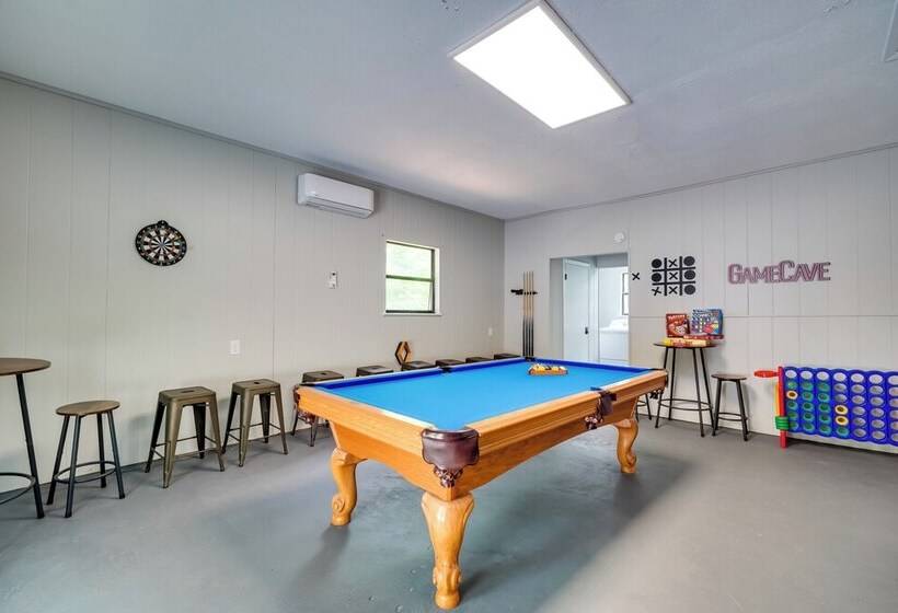 Sevierville Home W/ Hot Tub & Game Room!