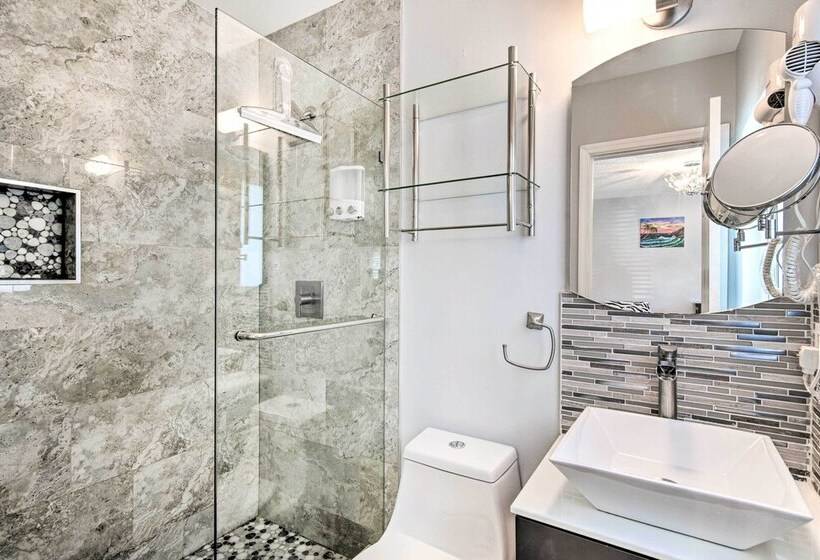 Shady & Eclectic Fort Lauderdale Dwelling W/ Yard!