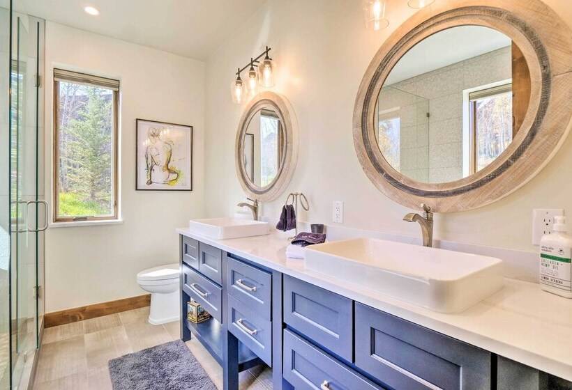 Silverthorne Home W/ Hiking Trail Access!