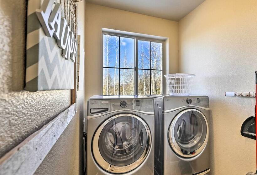 Ski In/out Granby Home W/ Gas Grill & Fire Pit!