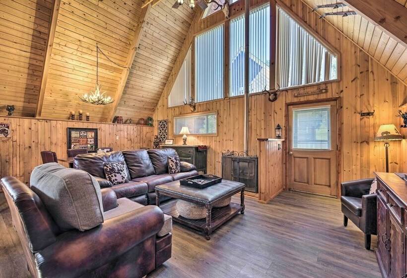 Ski In/ski Out Red River Cabin W/ Mtn Views!