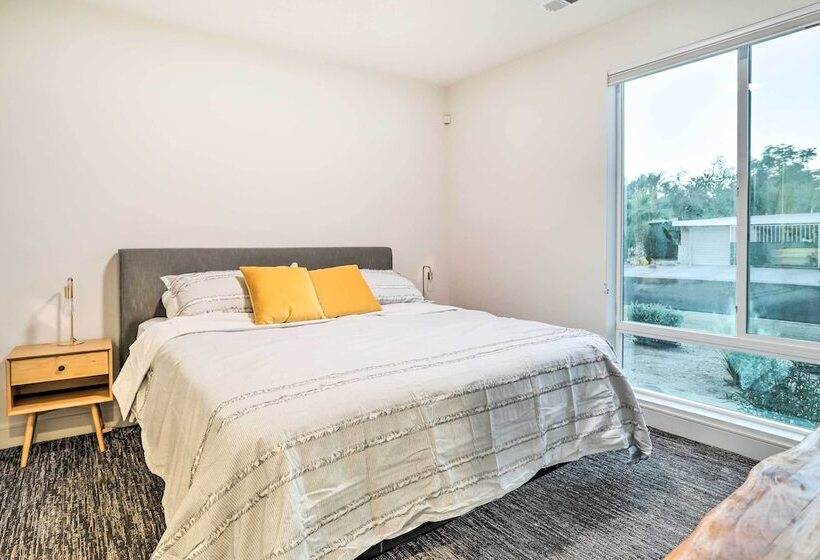 Sleek & Modern Home W/ Views & Pool Access